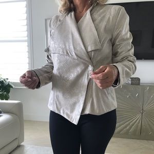 NWT Gorgeous Cache Jacket